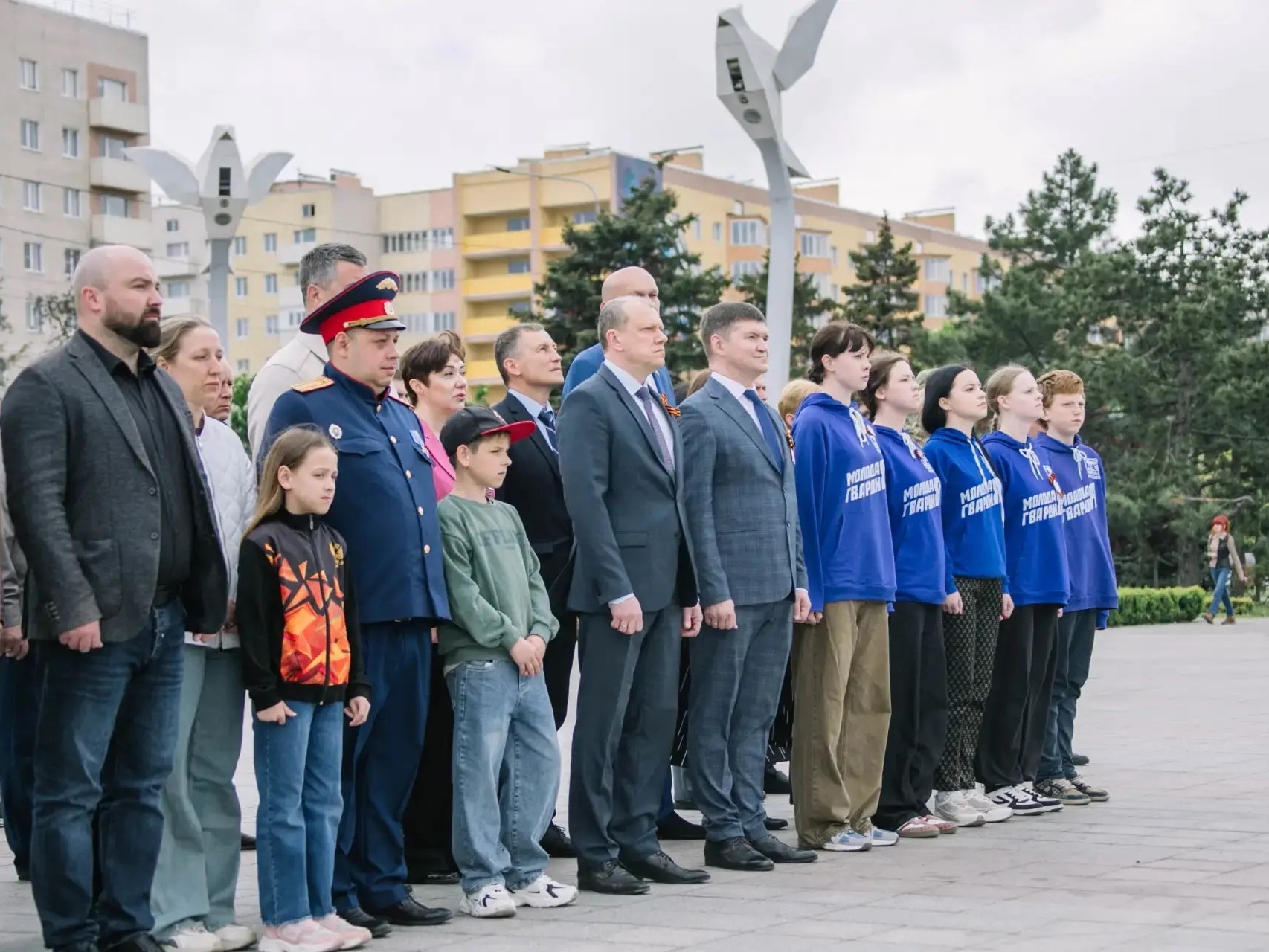 На центральной площади города отметили 12 годовщину со дня образования Донецкой Народной Республики.