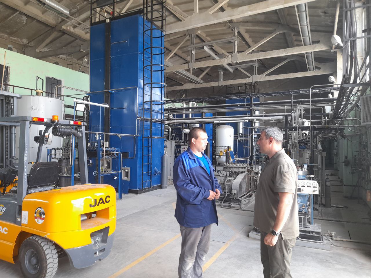 Мариупольский завод «Ингаз» готовится возобновить работу.
