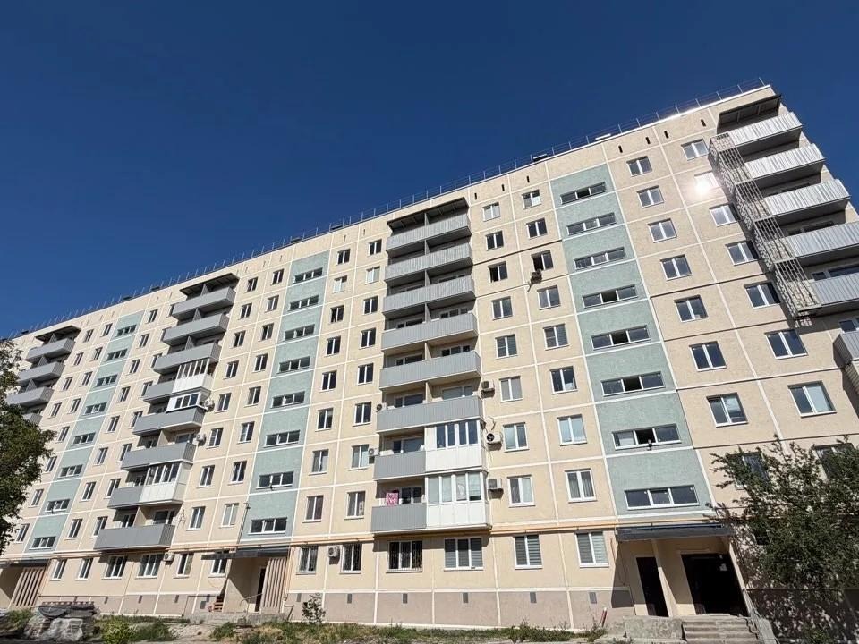 В Мариуполе восстановили многоквартирный дом на улице Воинов-Освободителей.