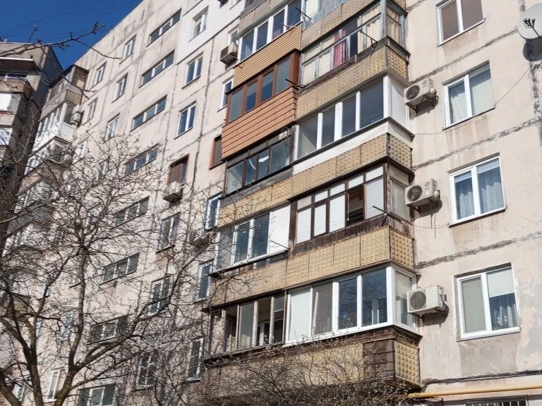Восстановлен многоквартирный дом на улице Урицкого.